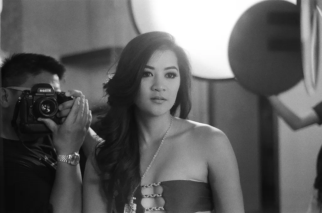 Through the Viewfinder, 2016